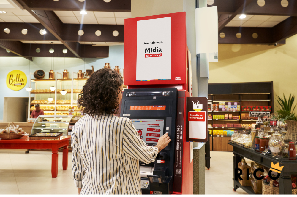 Caixas eletrônicos distribuídos pelo mundo: números e curiosidades surpreendentes